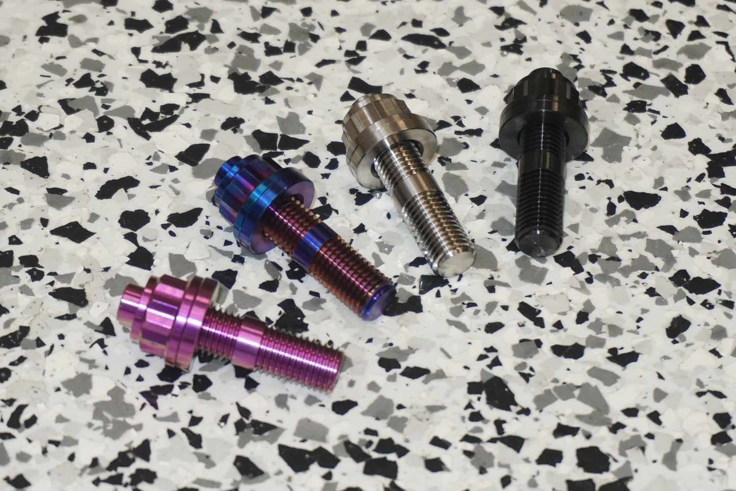TITANIUM EXHAUST MANIFOLD STUD KIT - HONDA K SERIES (K20 / K24)