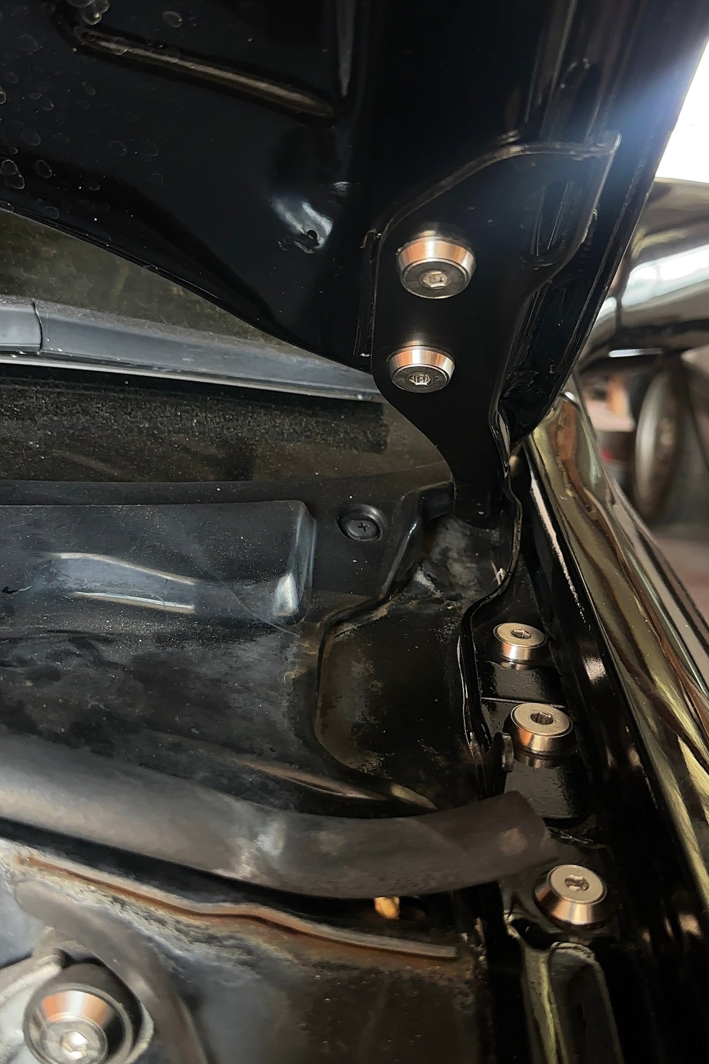 NISSAN R32 SKYLINE ENGINE BAY DRESS KIT