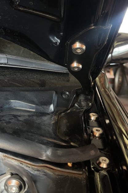 NISSAN R32 SKYLINE ENGINE BAY DRESS KIT