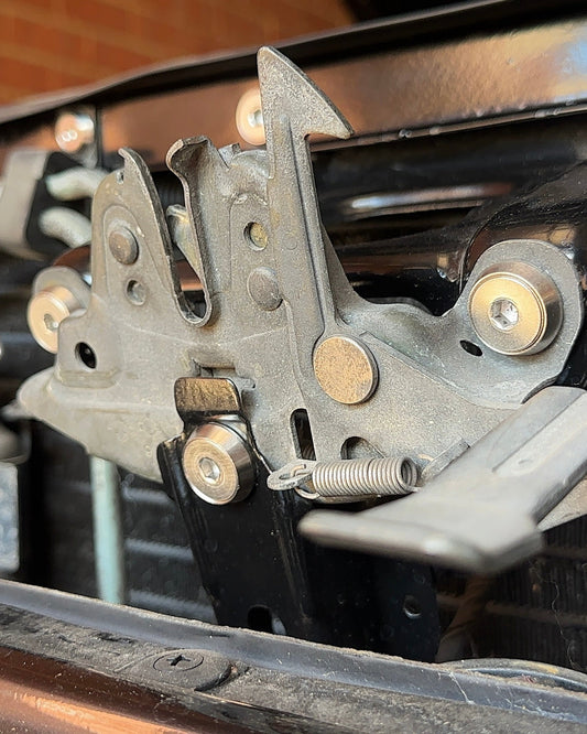 NISSAN R32 SKYLINE ENGINE BAY DRESS KIT